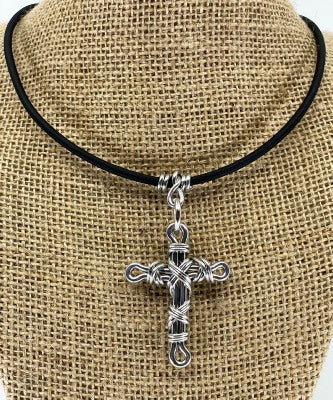 Cross Twist Necklace