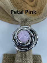 Load image into Gallery viewer, Flower Nest Ring Silhouette
