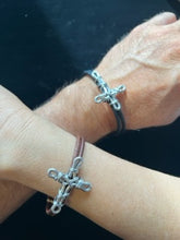 Load image into Gallery viewer, Cross Twist Bracelet