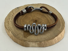 Load image into Gallery viewer, Squiggle Twist Bracelet