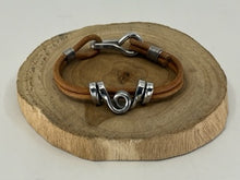 Load image into Gallery viewer, Loop Twist Bracelet