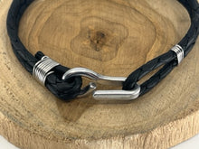 Load image into Gallery viewer, Square Twist Bracelet