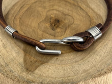 Load image into Gallery viewer, Continuum Twist Bracelet