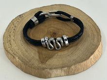 Load image into Gallery viewer, Squiggle Twist Bracelet