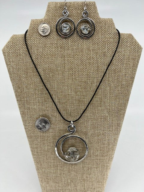 Open Curly Q in Granite, Dalmation , Seaglass and Gecko